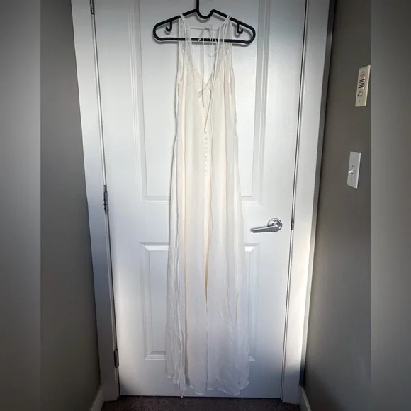 Reformation Zarrah Ivory Wedding Dress Cutout Maxi Size 4 - Picture 5 of 7